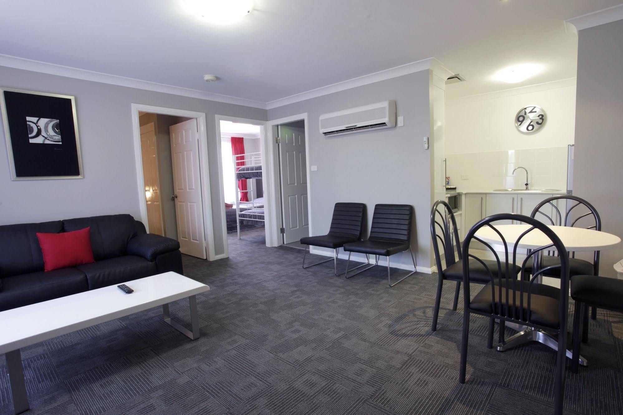 Cattlemans Country Motor Inn & Serviced Apartments Anafi Exterior foto